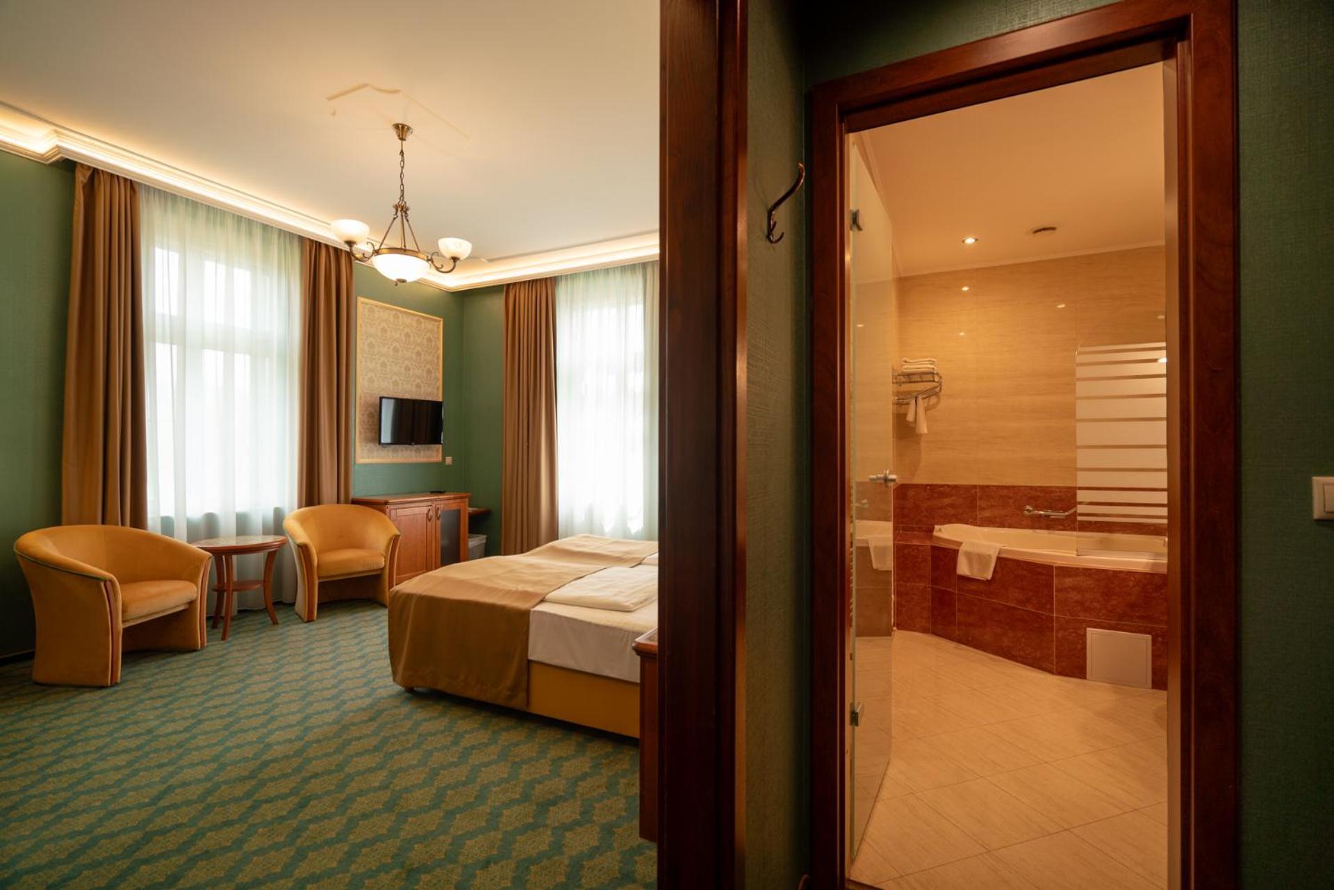 Elizabeth Hotel Gyula Eksteriør billede